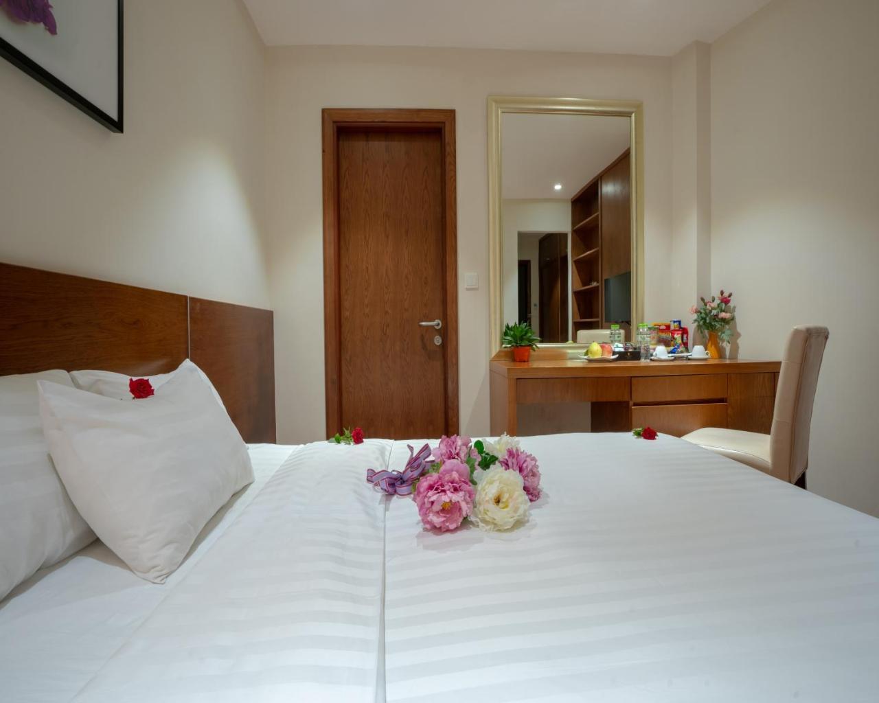 Hovi Universal - My Hotel Ханой Экстерьер фото
